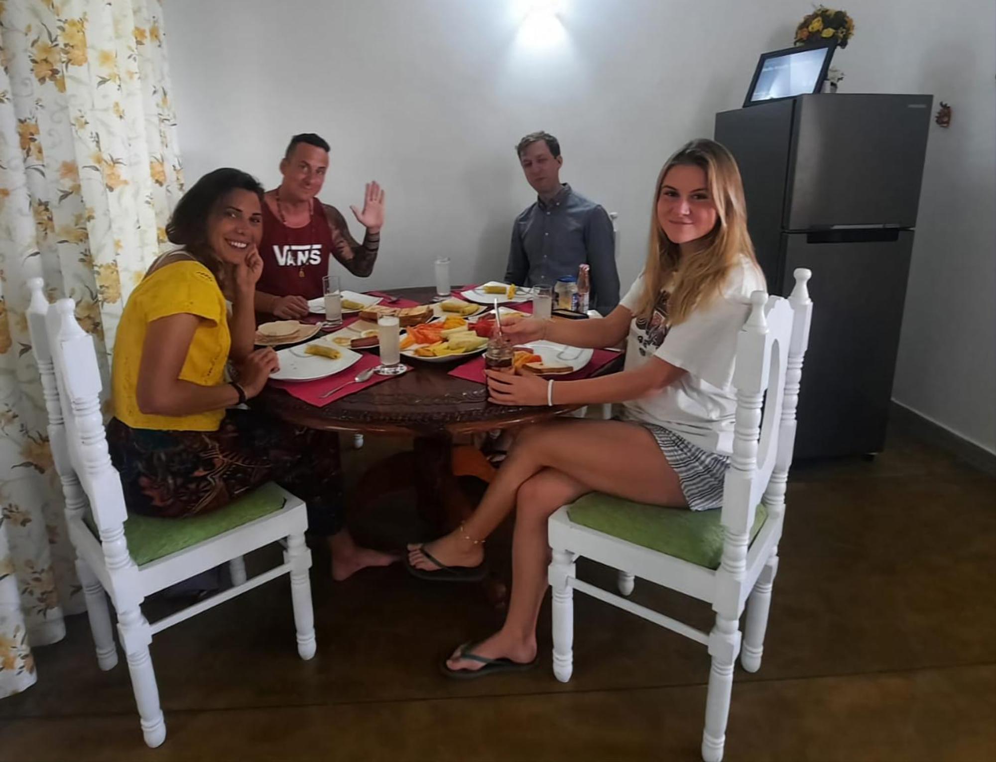 Hello Kandy Homestay Екстериор снимка